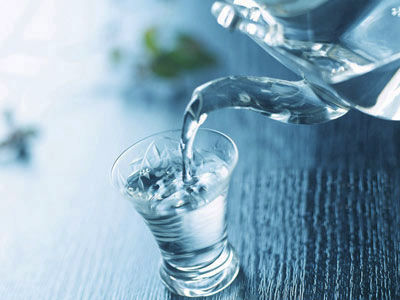 中医话热水妙用